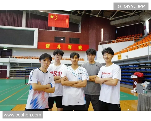 北京羽毛球队团队协作引发热议球员间默契与竞争的微妙平衡探讨